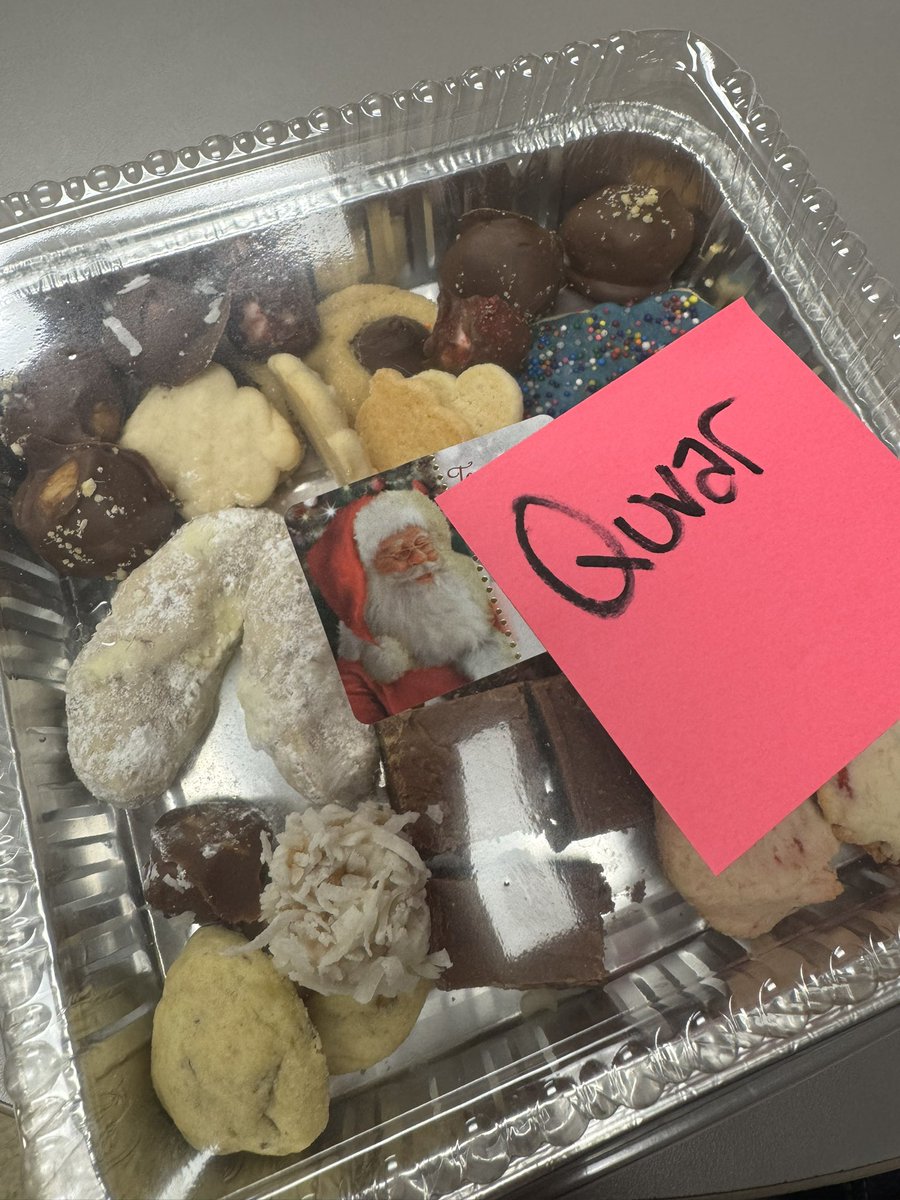 Quvar “Neurotypical Guy” Shakesbear🍍 tweet media