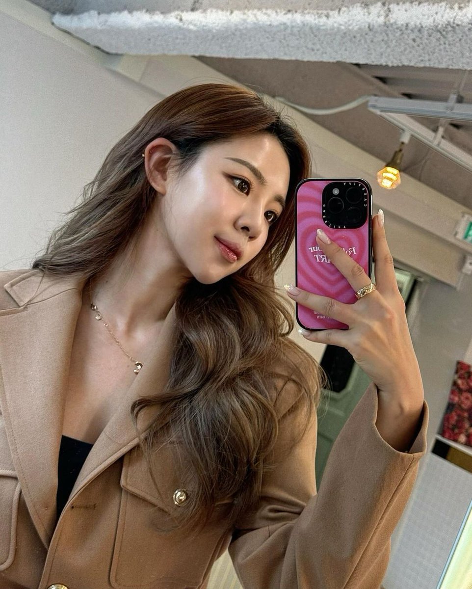 人生で大切なのは努力だけではなく、方向性です。ストレスとは、他の人が自分より努力することではなく、自分より何倍も優れた人が自分よりも努力することです👍