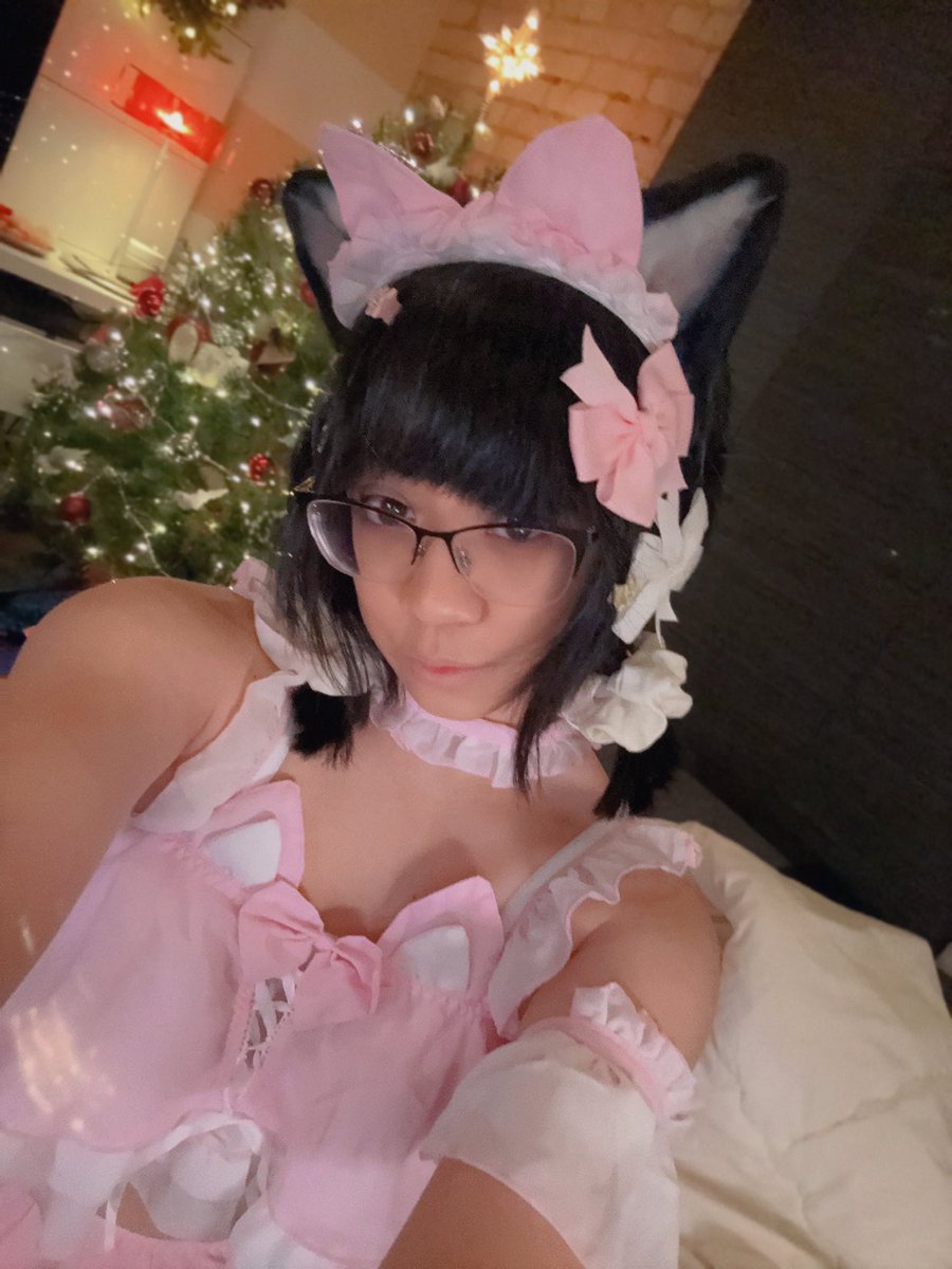 I’m online, nyaa~!! Will be online for a little bit uwu I had a busy day so I’m a lil sleepy >.<

[ chaturbate.com/nekolukka ]
— password: xnekobuttx —