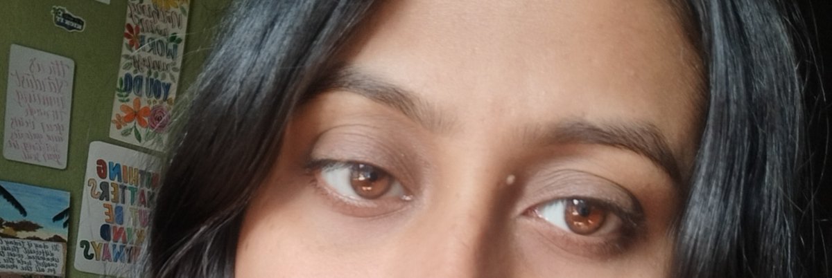 calligralife's tweet photo. big brown eyes ...?? https://t.co/cyLQi1Dx6E