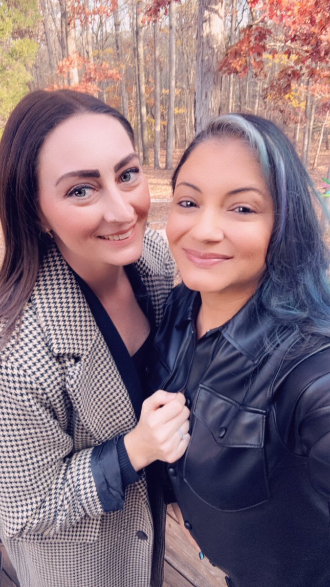 Tina DeTre tweet media