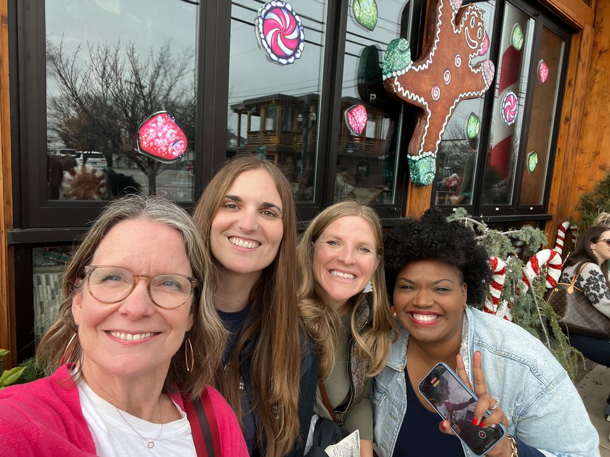 MNPS Family & Community Partnerships (@mnps_fcp) on Twitter photo The Community Achieves implementation team wishes you a Happy Holiday Season!
Today is a half-day for all students.
Students return to school January 8th, 2025.
Find all important dates on the <a href="/MetroSchools/">Metro Schools</a> calendar at mnps.org/district_calenâŠ. Subscribe to stay connected! âïž The Community Achieves implementation team wishes you a Happy Holiday Season!
Today is a half-day for all students.
Students return to school January 8th, 2025.
Find all important dates on the <a href="/MetroSchools/">Metro Schools</a> calendar at mnps.org/district_calenâŠ. Subscribe to stay connected! âïž