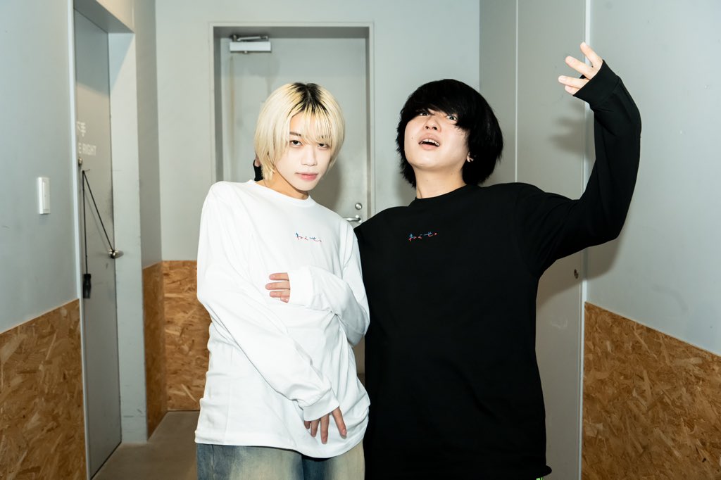 新グッズ解禁！】 ⚫︎ 刺繍ロゴロンT ⚫︎ ラバーバンド ネイビー