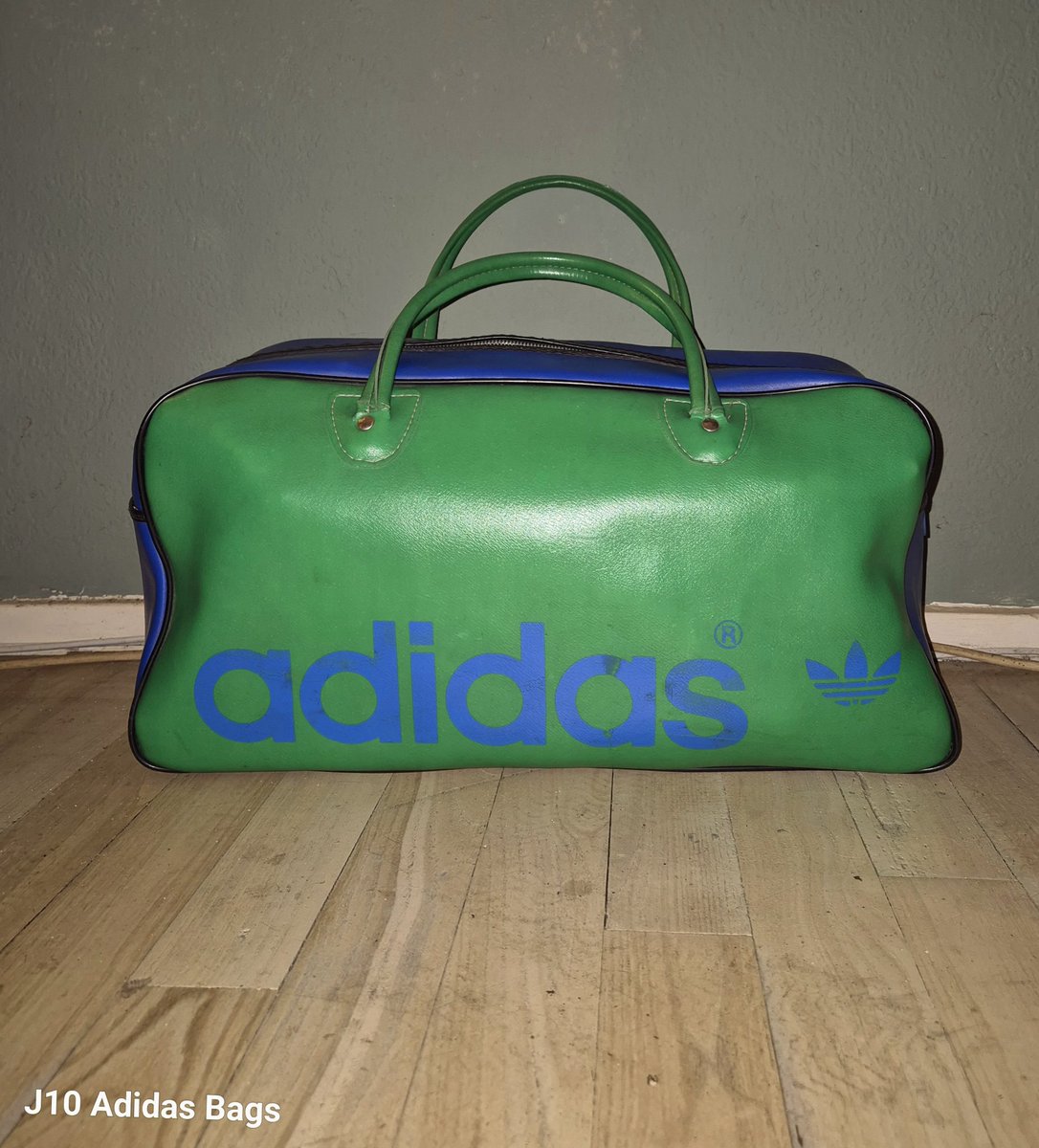 #Adidas #trefoil #adidasbag #vintagebag #vintage #lovebags #j10_adidasbags