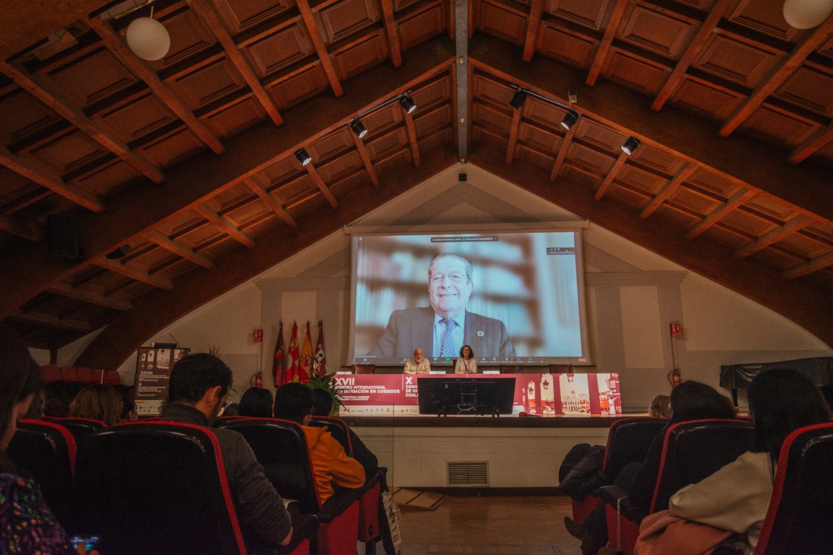 Nos ha dejado Federico Mayor Zaragoza, al que tuvimos el placer y la oportunidad de escuchar en el Encuentro de Valladolid 2023 #inves23. 

🕊️Un hombre entusiasta y defensor de la educación, la justicia y la PAZ. 

Que la tierra te sea leve 😔