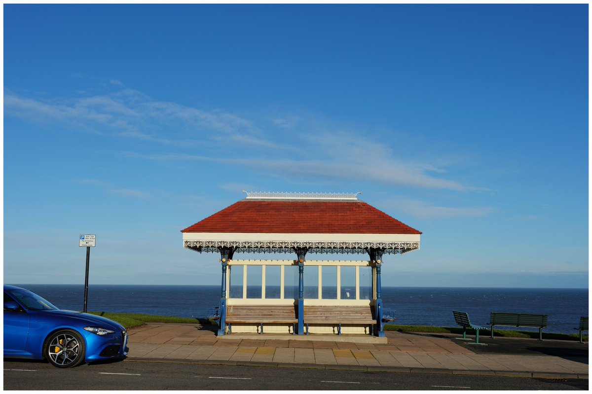 SteveGosling2's tweet photo. ‘Rhapsody in Blue’

Thanks to the generosity and kindness of Alister Bowie at Ffordes Photographic and Aidan Mayne at SIGMA UK I have the opportunity to try out the wonderful Leica SL3 with the amazing Sigma lenses over the holidays. 

Leica SL3 and Sigma 24-70mm f2.8 Art lens https://t.co/NDL8e0HNhX