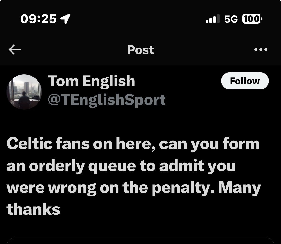 ciaran64's tweet photo. A Irishman from limerick who is a hun bootlicker,guy is a clown https://t.co/BHBVlChq5d