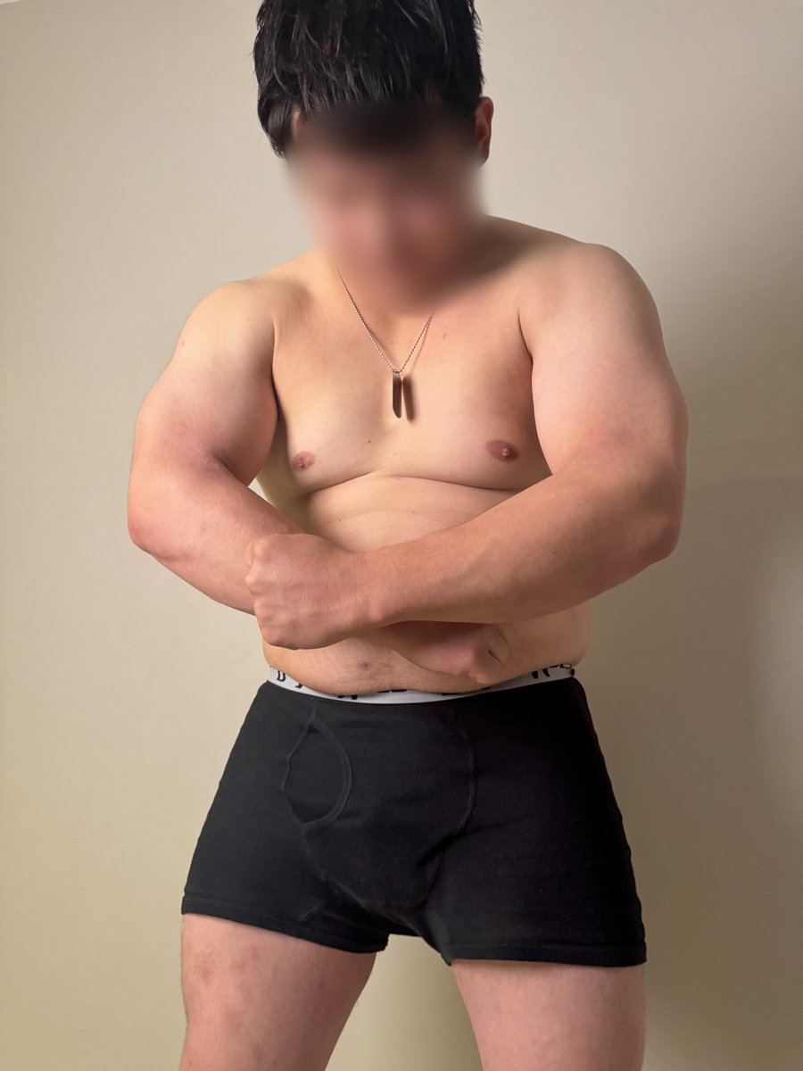 wklyboys's tweet photo. 今回は…
106kg重量級ガチ柔道部"こうた"
逞しい身体に反した
超��愛いルックスがずるい‼︎

名前）こうた
年齢）22歳
身長と体重)  172cm 106kg
Pサイズ) 14cm(太)
職業) 大学生(柔道部

RT多ければ続き👍🏻 https://t.co/7FFtszgysD