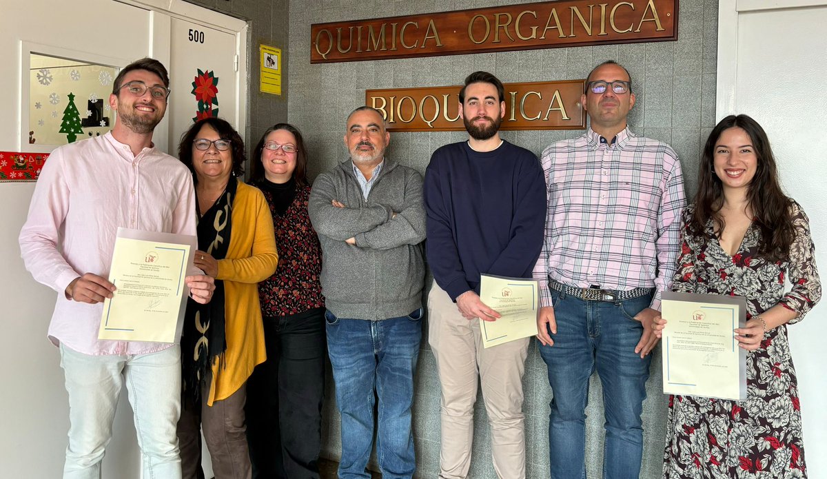 Elena Díez Martín (@ediezm1971) on Twitter photo Y aquí los doctorandos premiados del grupo <a href="/LassaFdezGroup/">Fernández-Lassaletta Group</a> con sus coautores. Muchas felicidades! Y aquí los doctorandos premiados del grupo <a href="/LassaFdezGroup/">Fernández-Lassaletta Group</a> con sus coautores. Muchas felicidades!