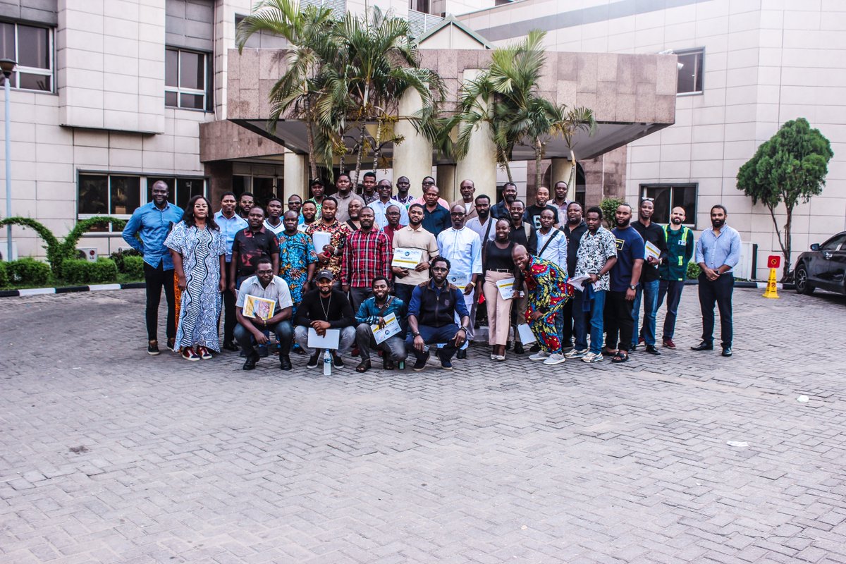 AGLgroup_'s tweet photo. TICT empowers its team with Lean Six Sigma Yellow Belt certification! 🎓

250 members trained to enhance processes and reduce waste—driving operational excellence. 🚢✨

#LeanSixSigma #TICT #Excellence https://t.co/gAmYsO40ht
