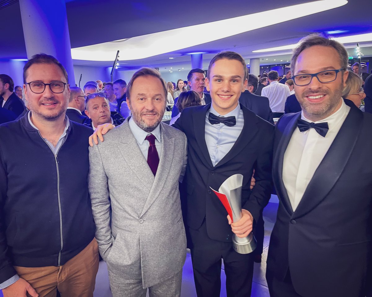 Remise des Trophées du Sport Automobile <a href="/FFSportAuto/">FFSA</a> hier soir. #feedracing <a href="/PatLemarie/">Patrick Lemarié</a> <a href="/Julien_FEBREAU/">Julien FEBREAU</a> <a href="/Thibault_Larue/">Thibault_LARUE</a> #JulesCaranta