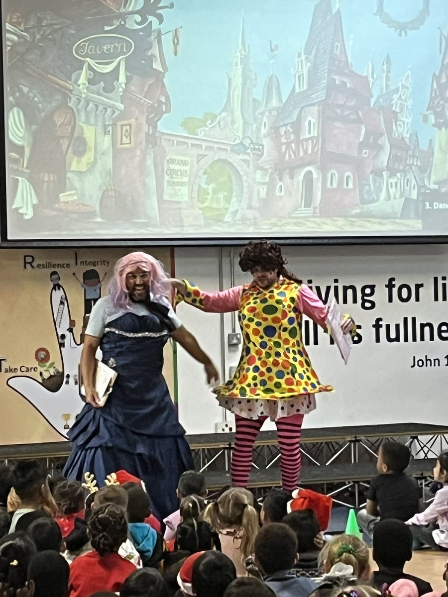 An entertaining end to the autumn term here at <a href="/Bluecoat_Prim/">Bluecoat Primary</a> this morning with the staff pantomime to children. 

Wishing everyone at all of our Nottingham and Derby Archway schools a wonderful Christmas break with friends and family. See you all in the New Year. 🎄