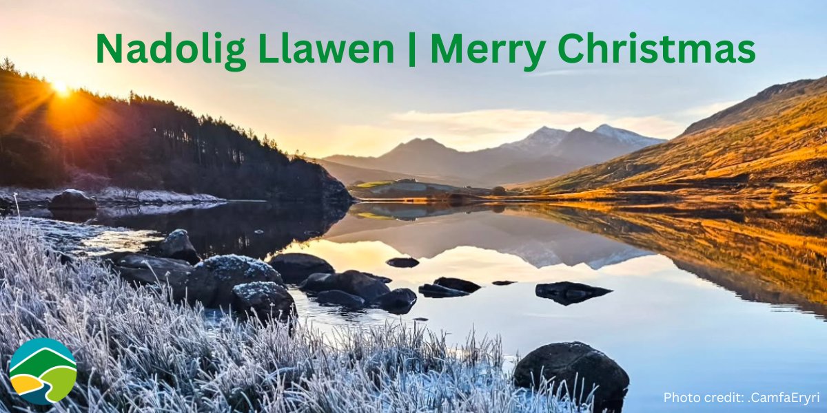 Nadolig Llawen | Merry Christmas 🎄✨From all of us at CPRW, we wish you a Merry Christmas and we look forward to seeing you in the New Year! O bob un ohonom yn YDCW, dymunwn Nadolig Llawen i chi, ac edrychwn ymlaen at eich gweld yn y Flwyddyn Newydd!
📸 Snowdonia Stiles