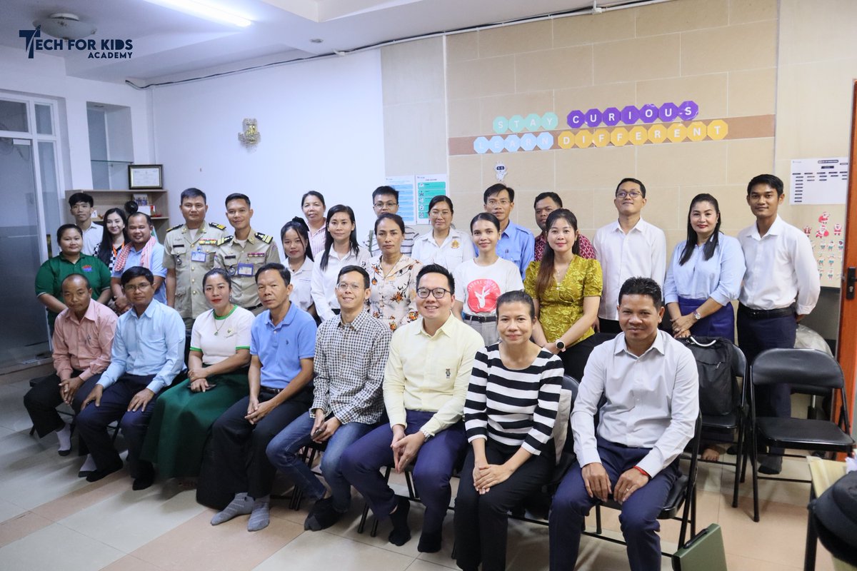 TechforKidsAcad's tweet image. Internet Safety Workshop at Tech for Kids Academy. 🚀#Sharing #TechEducation #ChildProtection #TechforKidsAcademy