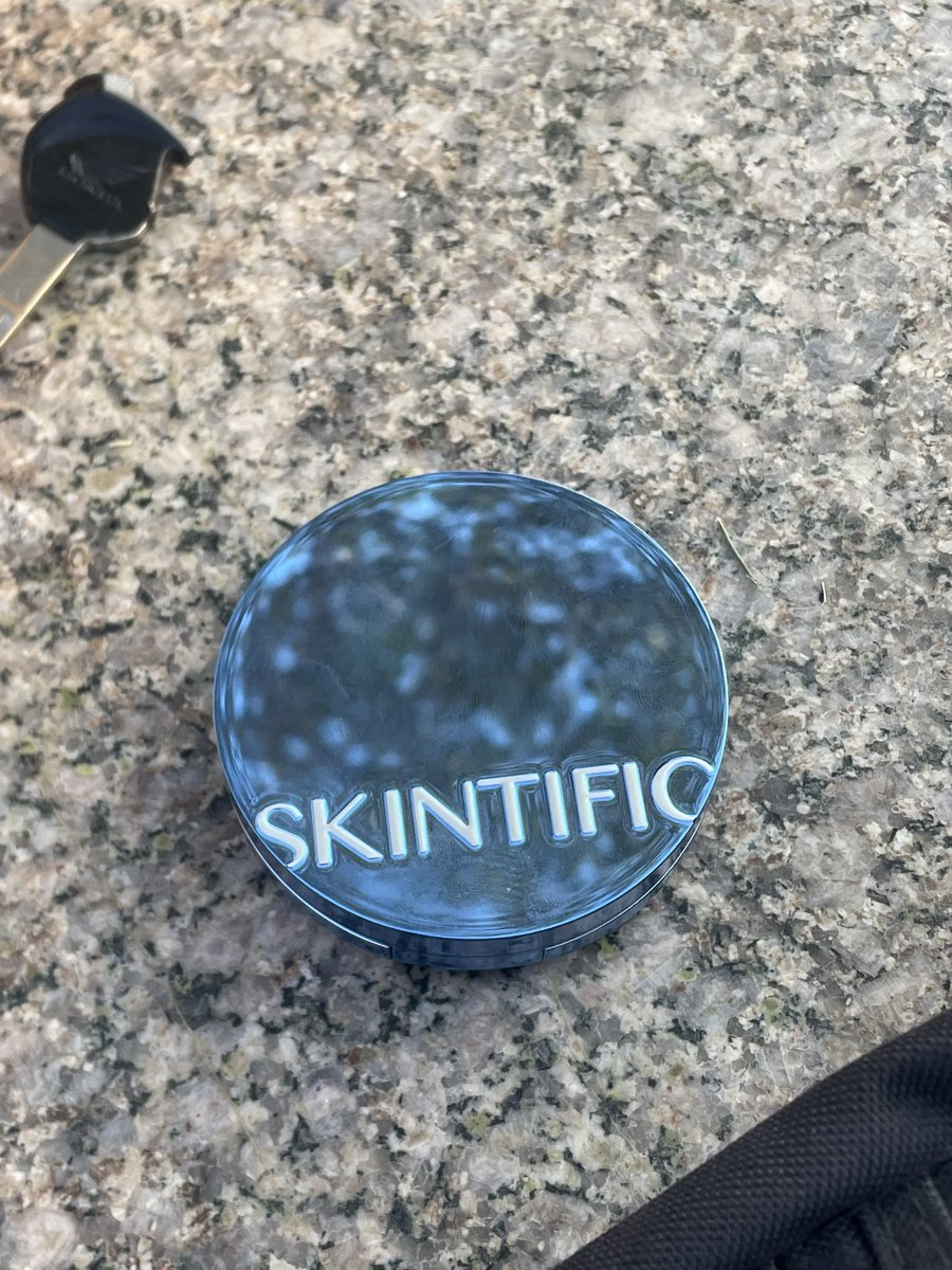 tiueru's tweet photo. ส่งต่อ skintific 00n ใช้ไป3ครั้ง 250รส #ส่งต่อเครื่องสําอาง #ส่งต่อเครื่องสําอางค์ #ส่งต่อคสอ #คสอมือสอง #ส่งต่อสกินแคร์ #สกินแคร์ #สกินแคร์พร้อมส่ง #มาส์กโคลน #skintific #ส่งต่อskintific #ส่งต่อเครื่องสำอาง #ส่งต่อคสอมือสอง #ส่งต่อคสอ #ส่งต่อสกินแคร์มือสอง #ส่งต่อcintage https://t.co/zN9XrITkzA