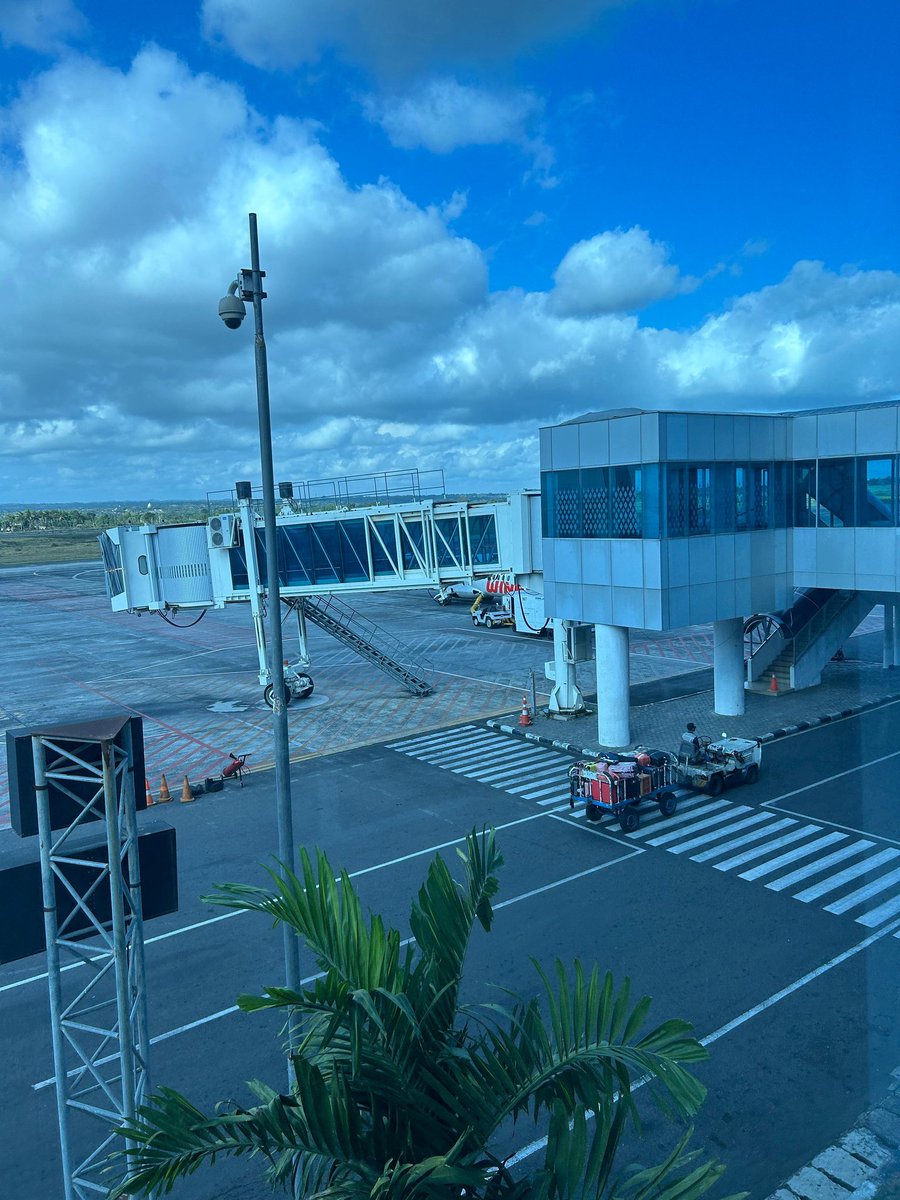 Mumpung ada promo Traveloka Year End Sale Limited Flash Sale gass in pergi ke jkt nih ges, ada kupon diskon s.d 500rb untuk hotel, tiket pesawat, Xperience dll. Buruan cuma berlaku tanggal 16 Des s.d 3 Januari loh, gas in nnti😁
#TravelokaYearEndSaleID