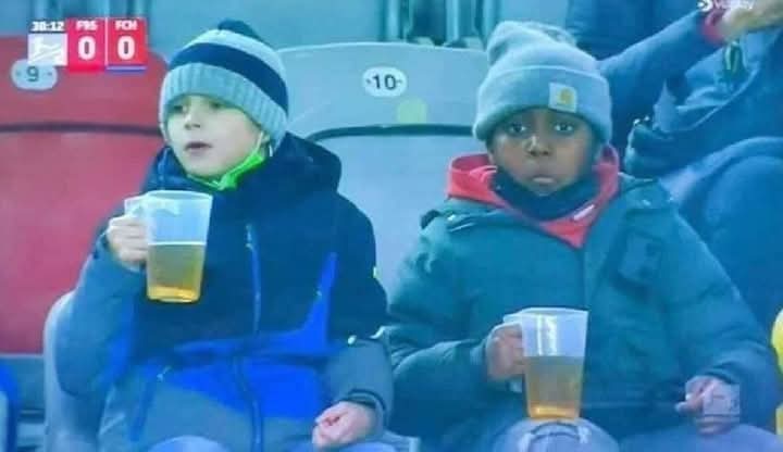 Finally, some kids without phones.