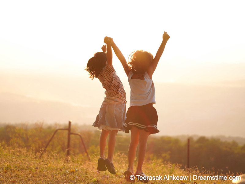 Dreamstime's tweet image. Who else is looking forward to the weekend?
dreamstime.com/two-little-gir…
#JumpforJoy #WeekendVibes #Weekend #HappyKids