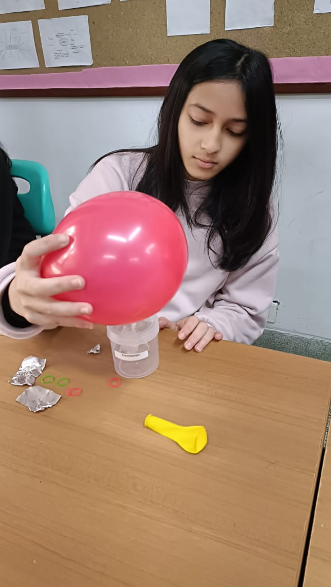 MyStemLab's tweet photo. ⚡🔍 Grade 8 students at Shikshantar School, Gurgaon-NCR, are electrifying their learning with a STEM activity: Electroscope making! ✨🔬 Exploring static electricity and charges, they’re diving into the wonders of physics hands-on. 🌟💡 #STEMeducation #ElectroscopeActivity https://t.co/HJ2vg2MvzU
