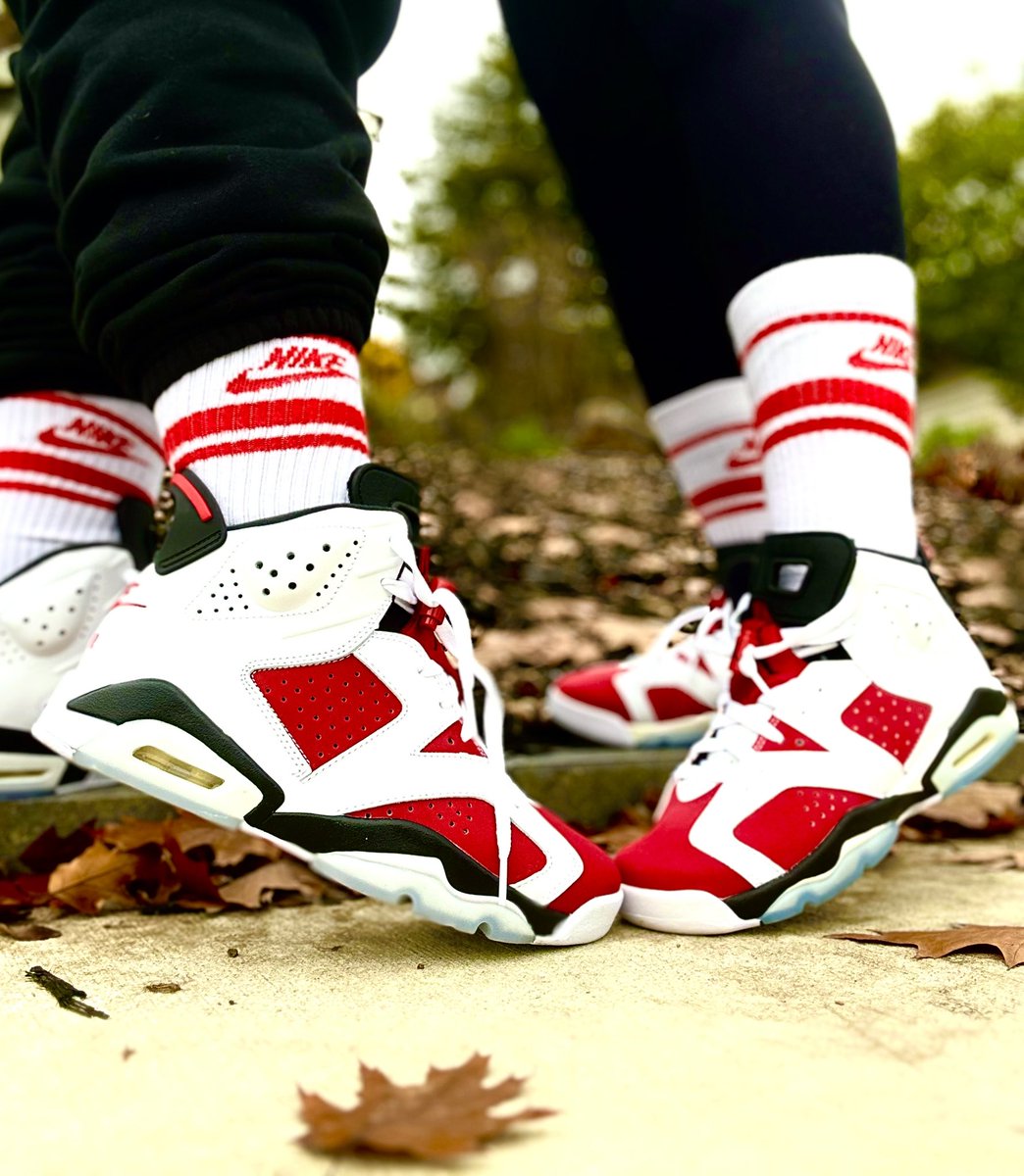 shilohnsam's tweet photo. We been away for a while but we still here hope yall enjoying the holidays π₯°π₯°.. only 6 days leftππ
πΎ #120GsofKicksmas #snkrskickcheck
#jordanbrand #femalesneakerhead #chicksinkicks #sneakeraddict #sneakerheads #sneakeraddicts #sneakersisterhood #solefirm #snkrsliveheatingup https://t.co/f6iUjSOAz9