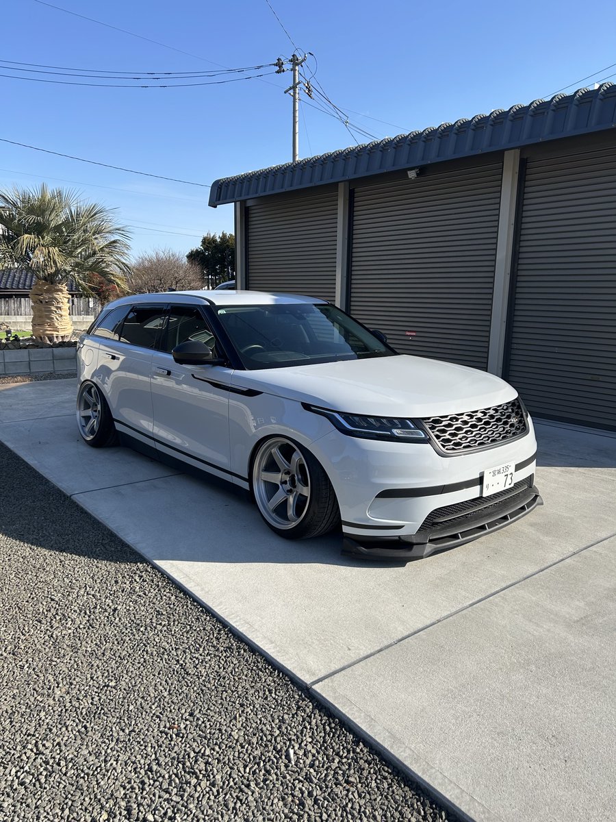 nao_evoque73's tweet photo. 車検戻し戻し完
車高とホイールとツラでこんなに雰囲気かわんのね https://t.co/AdxHCqFe0W
