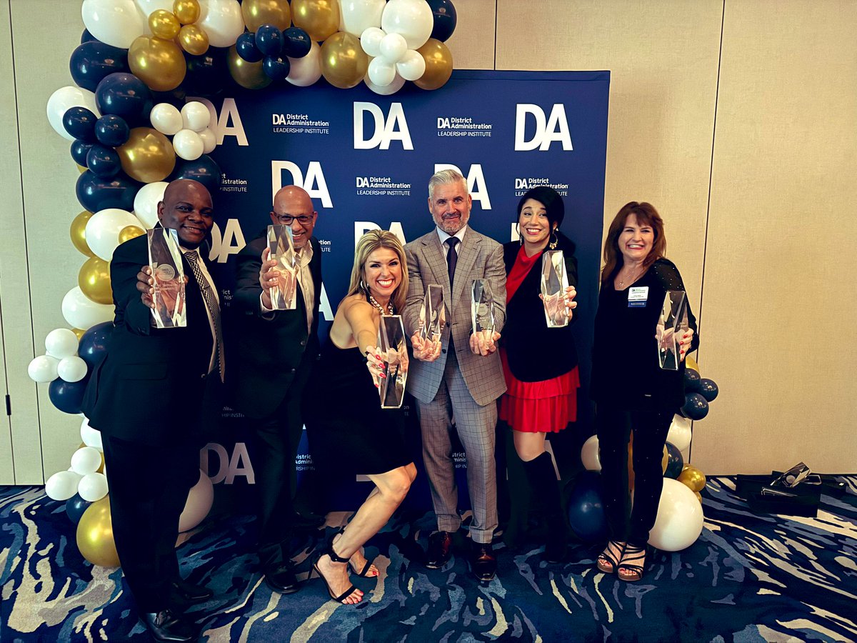 Thank you District Administration Leadership Institute !!!🩵🌟💙

I am incredibly touched to be recognized as a recipient of the National Women of Distinction Award by District Administration. 🩵🌟💙

What an honor to share this recognition with prestigious women from across this