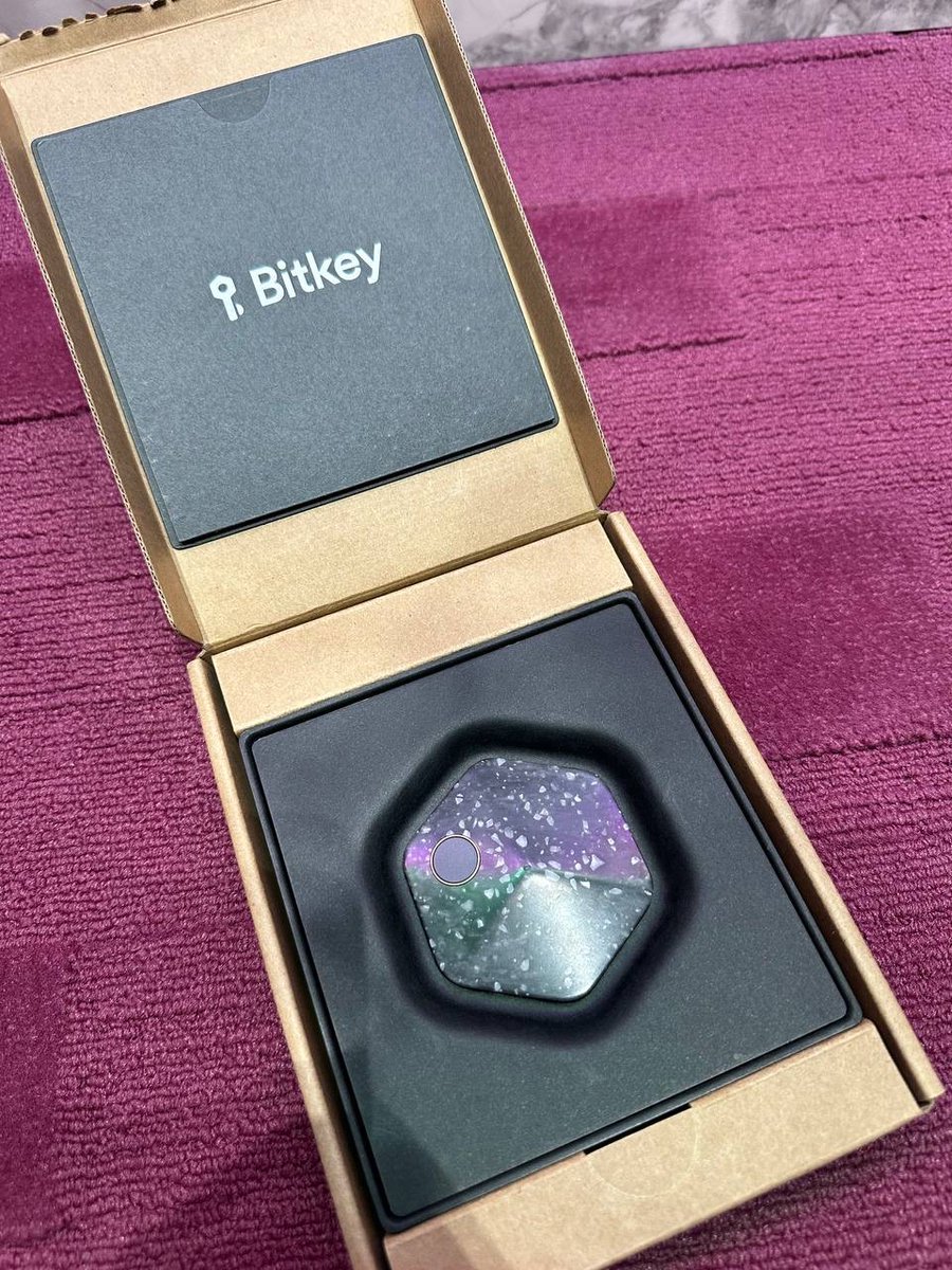 profcryptotalks's tweet image. Protect your Bitcoin with @BitkeyOfficial—a wallet that’s as sleek as it is secure. Easy to use, beautifully designed, and built for modern Bitcoin ownership. #Bitkey #BitcoinWallet #Sponsored

Get yours here: bitkey.world/en-US?utm_sour…