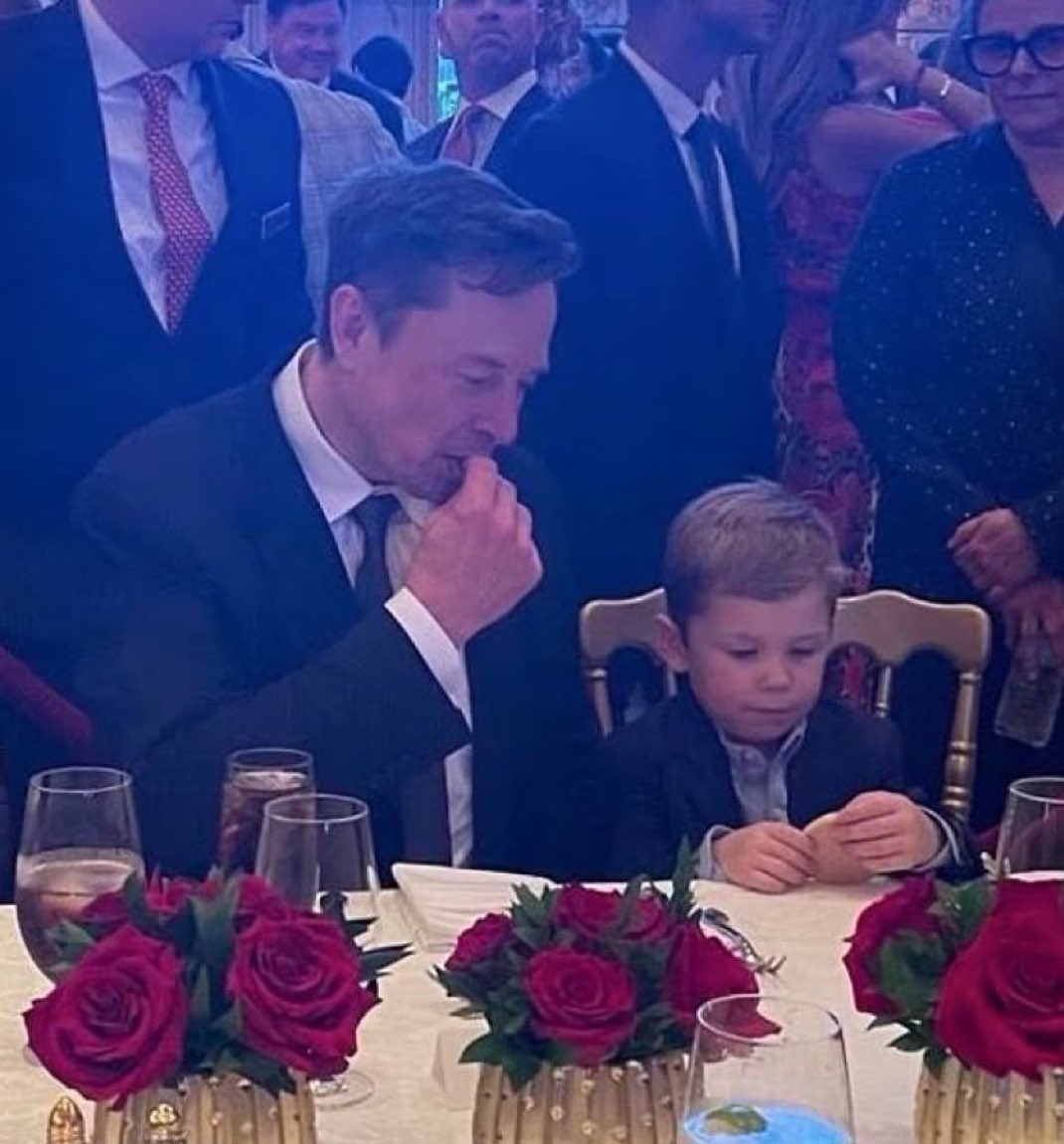 teslaownersSV's tweet photo. Make kids not war 

Elon Musk https://t.co/5epYhp2OKZ