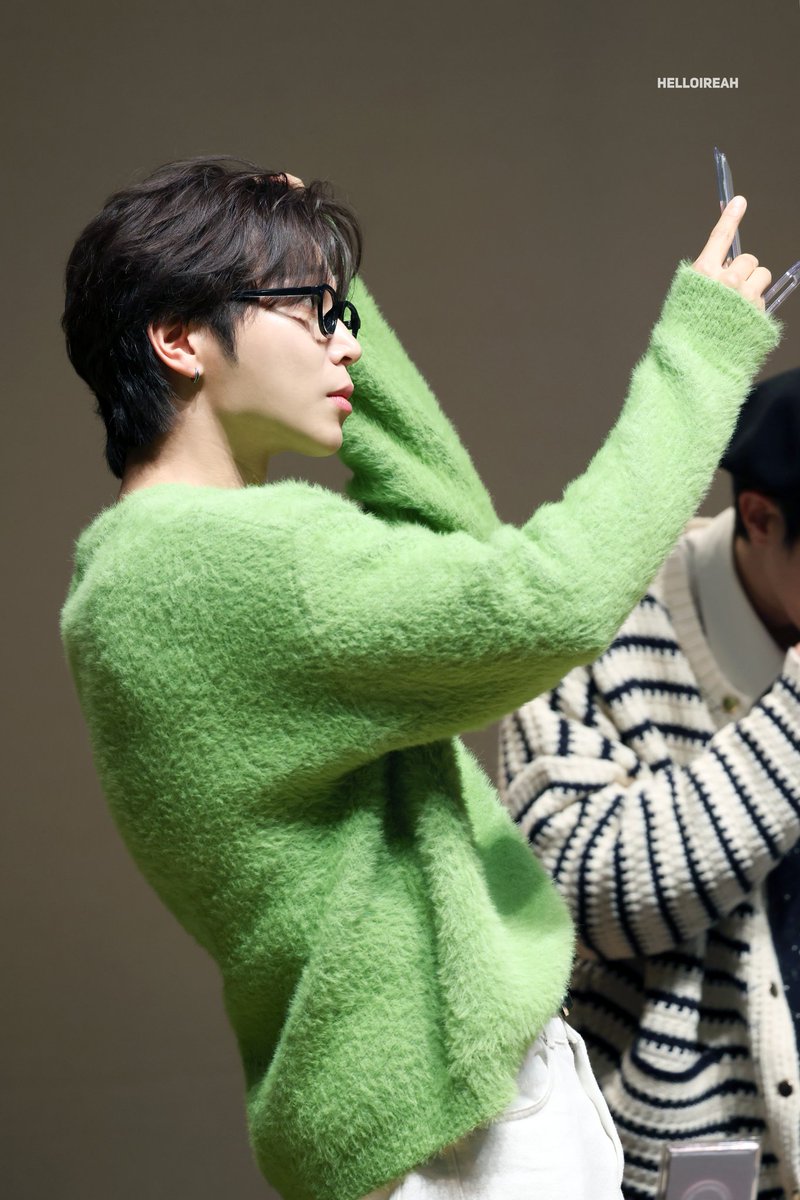 helloireah0325's tweet photo. 241219 케이앤팝스 

💚

@ireahand_ 
#이레 #IREAH #이종희
#세븐어스 #SEVENUS
#STAY_TUNED https://t.co/zN61eomiA7