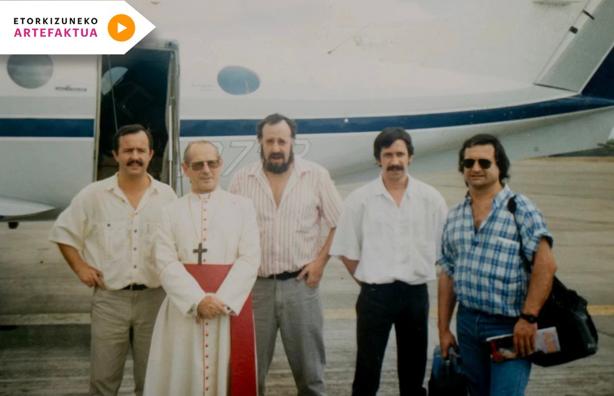 Panamá, 1989: Un nuncio, cuatro deportados vascos y el hombre más buscado por el Ejército de EEUU

naiz.eus/es/2024/202412…

[UN 20 DE DICIEMBRE...]

<a href="/zalduariz/">Beñat Zaldua</a> 

Etorkizuneko #Artefaktua 1977-2024