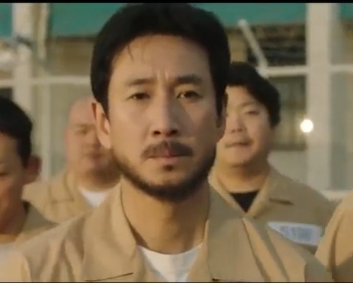 kyun1975my82807's tweet photo. It will be a year since my brother left. I will make more donations for my brother on the first day of the year. I couldn't forget my brother even for a second.
Missing Lee Sun Kyun.😥😥 https://t.co/U59wORuO3t