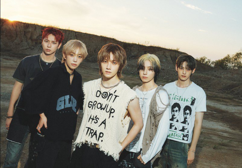 im_kpop_dk's tweet photo. ⭐️#NOMAD JUMPUP サイン会 代行受付

✔️ 個人ボイスコール/2024年12月27日
✔️ 個人映像サイン会 /2024年12月27日
✔️ 対面サイン会 /2024年12月27日
締切 :21(土)18:00まで

PayPal クレカok 
📩詳細/問い合わせはLINEへ
ID : @mxe8998g (※@も必要)

#サイン会 #代行 #サイン会代行 https://t.co/7pqsIJ7QOz
