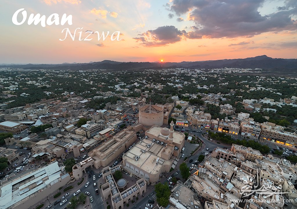 مدينة #نزوى واحدة من أعرق المدن في #سلطنة_عمان ، ولها مكانة تاريخية وثقافية عريقة.
#Nizwa is one of the most historic cities in the Sultanate of #Oman, boasting a deep-rooted historical and cultural significance.