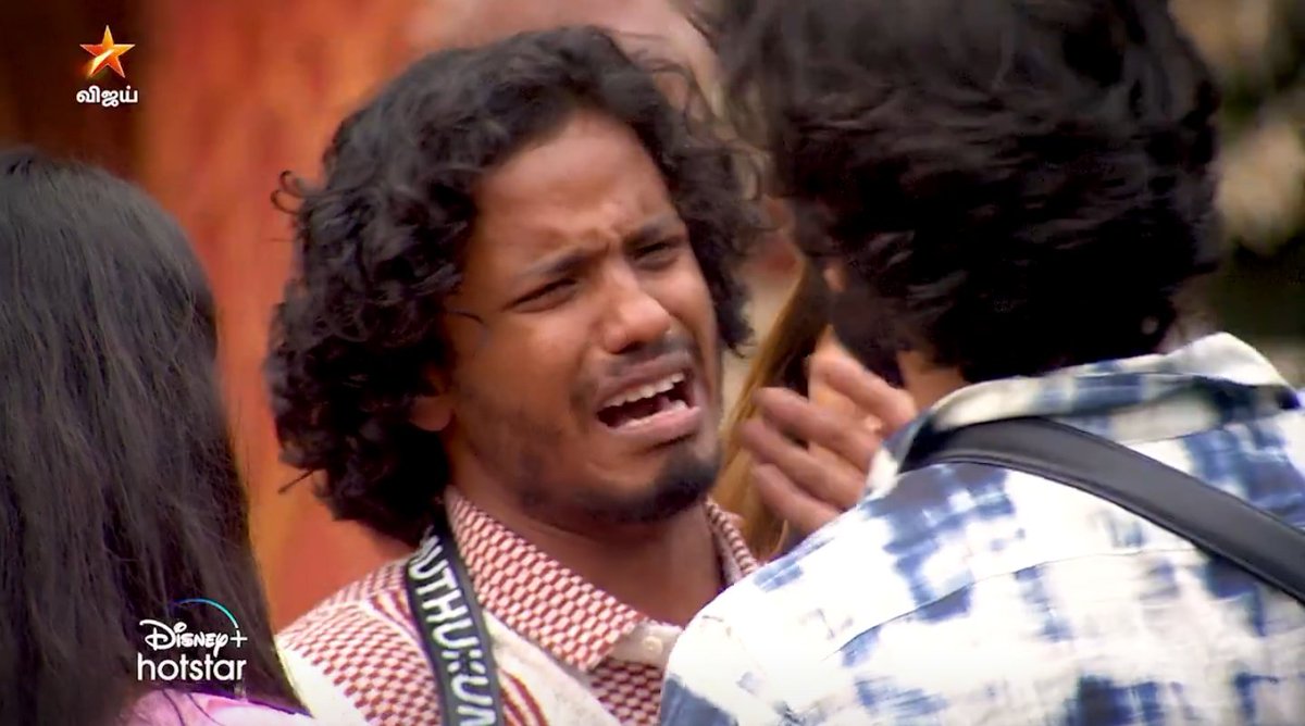 Tamil_Pen_Pulse's tweet image. 📌#Promo2 ~ #Muthukumaran You are a Good hearted Person ~ I guess you supported #Pavithra to win the Captaincy as she was longing to win for a while .. ! 🥹♥️💔💔💔 Stay Strong Muthu 🥹🫰
@vijaytelevision #Biggbosstamil  Athepd Muthu ku matum Rules thaniya vachurpinga polaiyae?…
