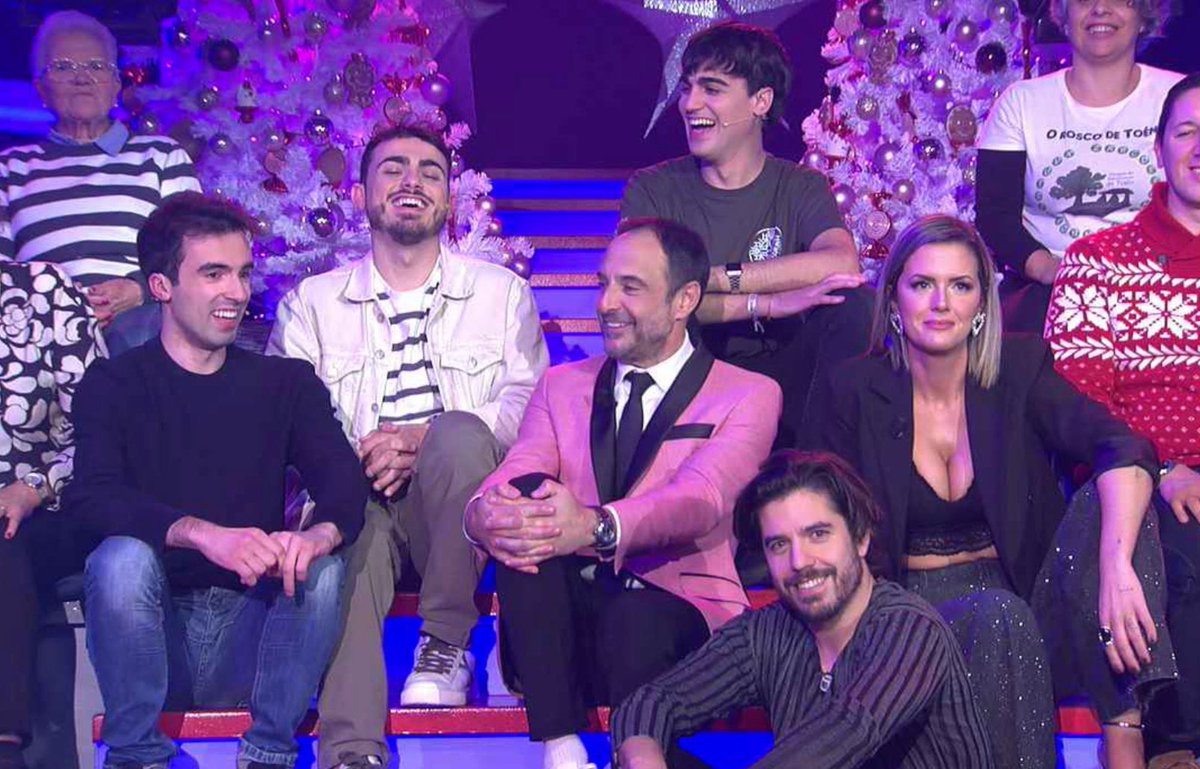 Dos30TV's tweet photo. La visita de los #MozosDeArousa a @LandRoberTVG en la noche de @TVGalicia gusta y mucho con MEJOR CUOTA DE TEMPORADA al firmar un 13.6%, 100.000 y 271.000 espectadores únicos

🎯 Es lo + visto del canal en el día

🎯 Gran minuto a minuto

#QueVivaLaTele #Audiencias https://t.co/8D0aEpvGbm