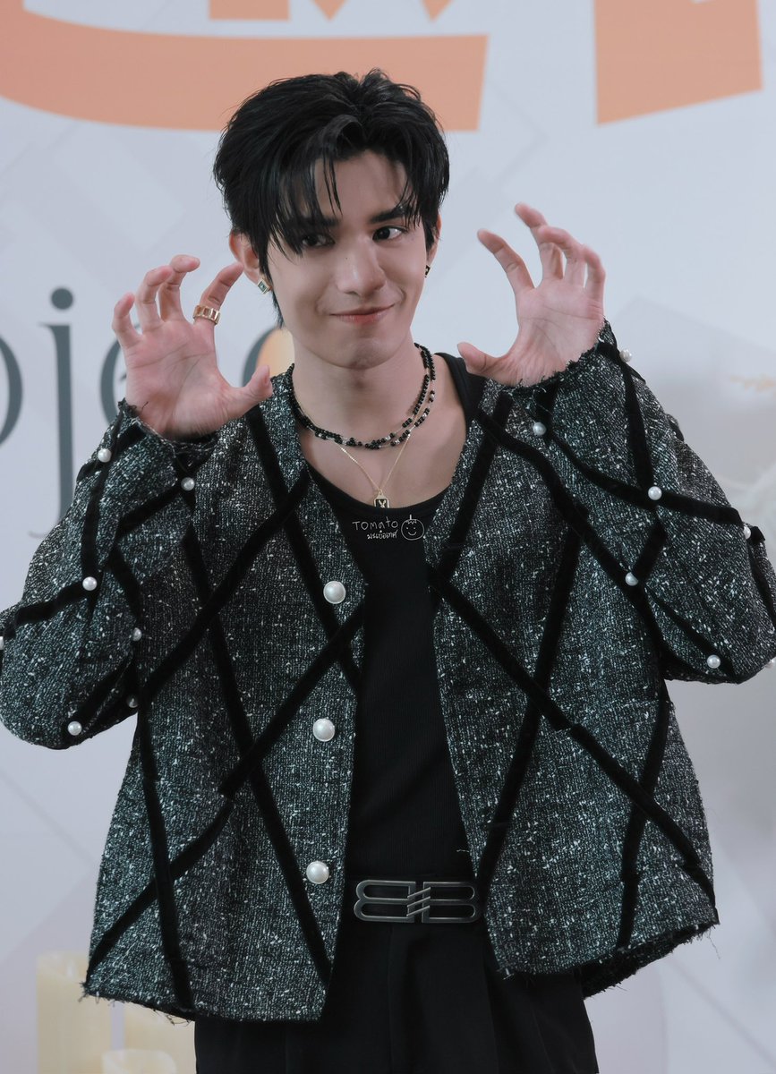 BabyTomato_0530's tweet photo. A Hundred Days Only for Net

🖤Day 11/100

#100daysonlyforNet
#WHOUARExNetDay2
#netsiraphop 
@netsiraphop https://t.co/UkX3g3Do0h