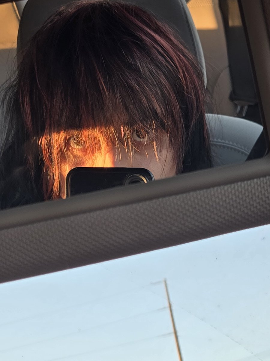 YorokobiVT's tweet image. Red and black a tale as old as time