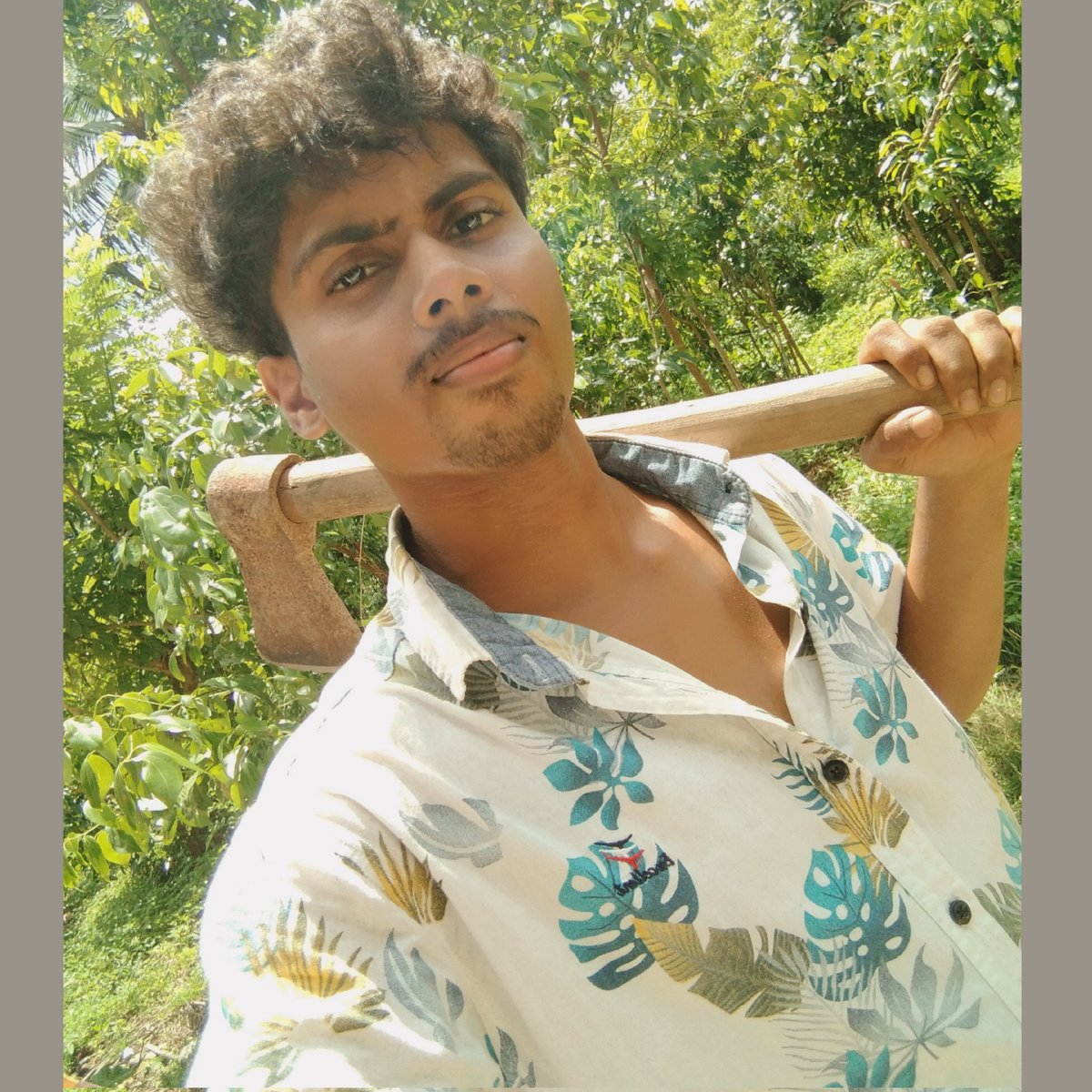 හස්බන් කෙනෙක් වශයෙන් පළවෙනි වතාවට,, වයිෆ්ට උයන්න දර හොයාගෙන එන්න කැලෙට යනවා යාළුවේ 🤗🤗