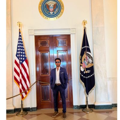 _wolfman323's tweet photo. #whitehouse https://t.co/5iAwP5PXPt