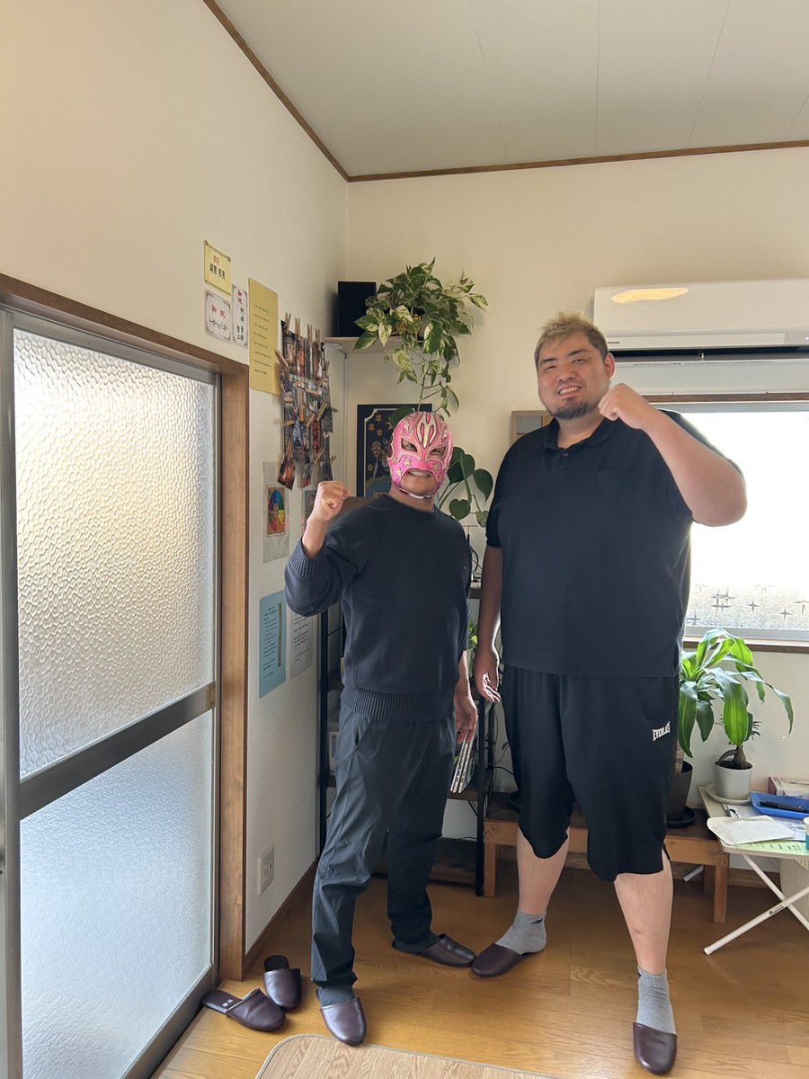 psyogen01's tweet photo. 今日は、めんたい⭐︎キッドさんが　来られました！

久しぶりにお会いしてめちゃくちゃ元気もらいました‼️

明後日の試合　全力で応援します‼️ https://t.co/gwKcvb4OKb