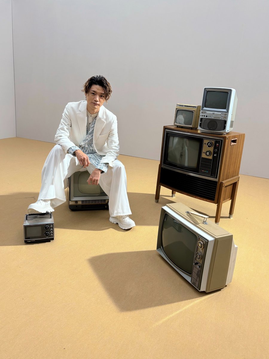 「Meramera」Music Video 🔥
━━━━━━━━━━━━━━
🎬youtu.be/02wlgat4Jv8

WATARU YOKOO - Off shot📺

#KisMyFt2_Curtaincall