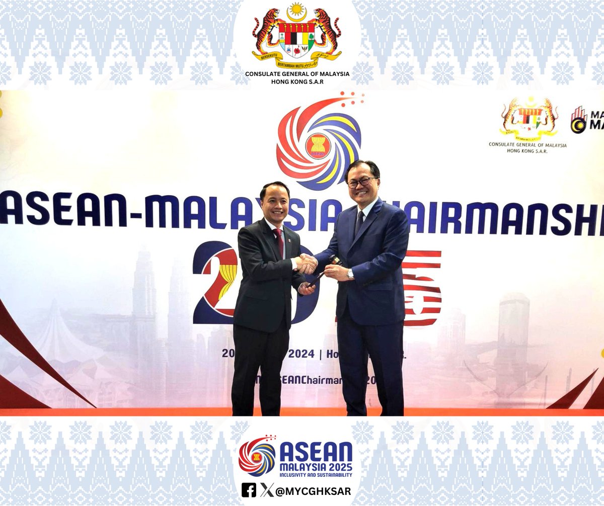 MYCGHKSAR's tweet photo. Consul General Mr. Muzambli Markam hosted a ceremony to celebrate ASEAN-Malaysia 2025 Chairmanship at the Malaysia Building, Hong Kong on 20 December 2024.

@MalaysiaMFA @MYasean2025 https://t.co/gCfdKj2ClB