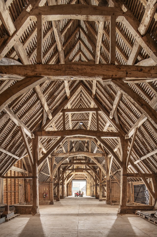 A Medieval barn on the 'Downtown Abbey' estate has been removed from our #HeritageAtRisk register. 🥳

Built for the Bishop of Winchester between 1451 and 1453, the Grade I listed structure retains most of its original timber frame, thanks to careful repairs by <a href="/HighclereCastle/">Highclere Castle</a>.