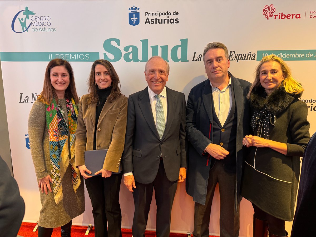 Nuestra más sincera enhorabuena a los doctores <a href="/Luis/">Luis Lo</a> Fernández Vega y <a href="/Rebeca/">Rebeca</a> Lorca Gutierrez por su premio y el gran reconocimiento de todos los que hemos asistido ayer a la Gala de la Salud organizada por La Nueva España.