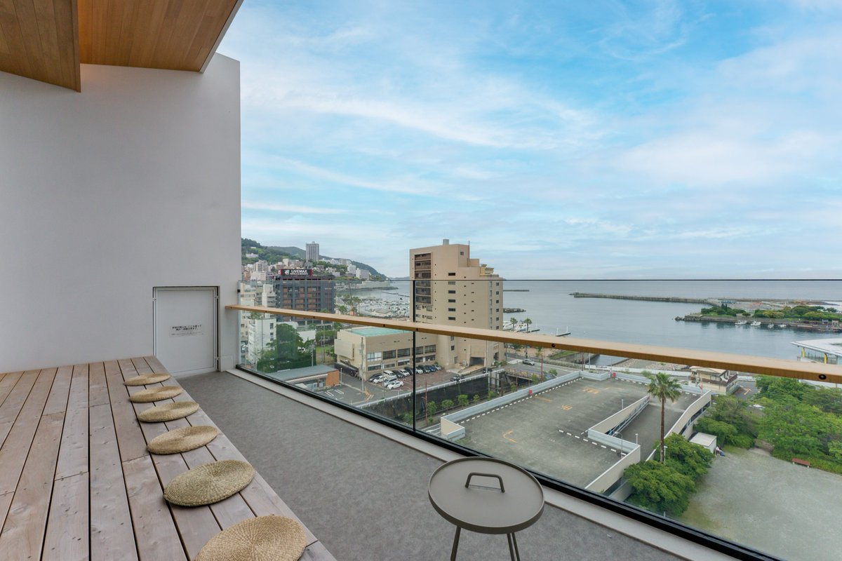 RakutenSTAY's tweet photo. 合計 12,000リポストまで
Rakuten STAY 熱海 の無料宿泊をプレゼント✨

・全室オーシャンビュー
・🐶も一緒に宿泊⭕
・ラウンジに無料で楽しめるフリーフロー🥂
・温泉の大浴場
・最大6名まで宿泊⭕
https://t.co/uMRP1LeUIy https://t.co/ZHxKAAjsI9