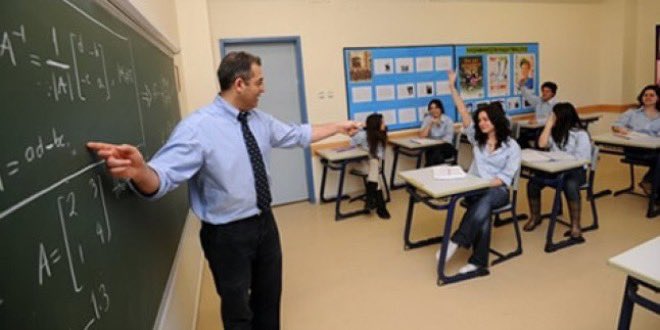 Milli Eğitim Bakanlığı, 100 bin ücretli öğretmenin Kasım ayı maaşlarını 19 gün geçmesine karşın ödenek olmadığı gerekçesiyle hala ödemedi.