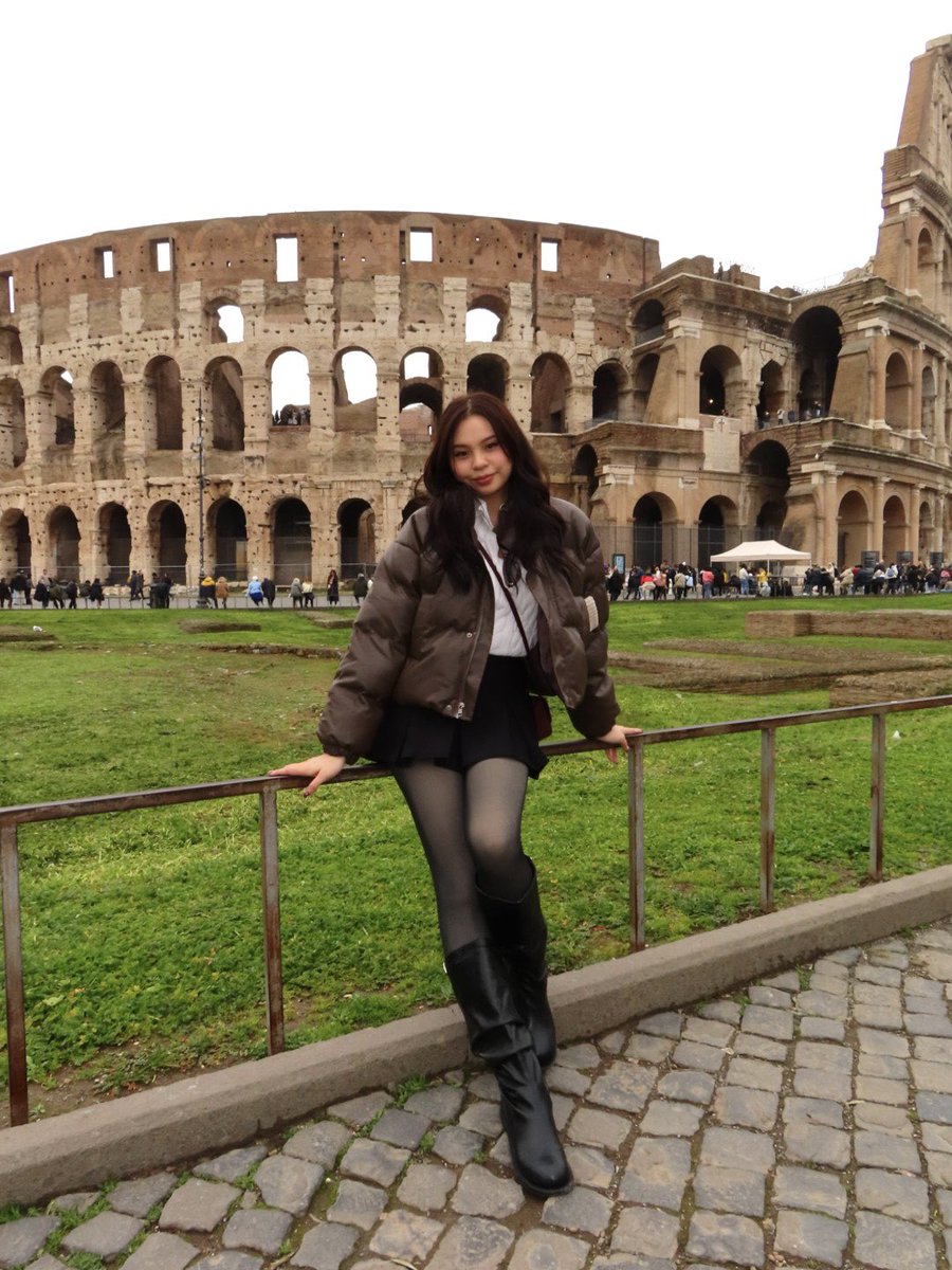 jooesty's tweet image. roma 🩷