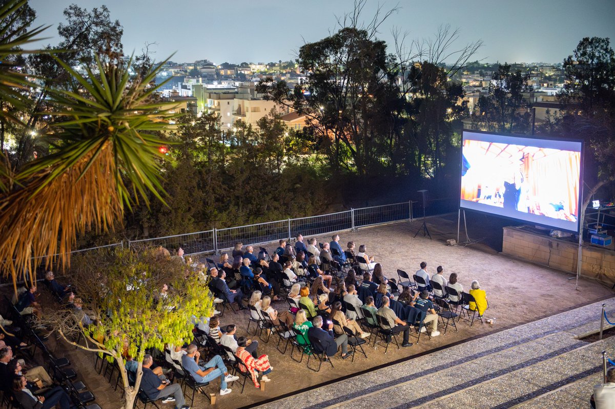 UN_CYPRUS's tweet image. #YearInReview: In October, top @UN official in #Cyprus, Colin Stewart hosted the Cyprus premiere of #WindsofChange, a 📽️ chronicling the historic circumnavigation of the island. Stewart highlighted how sport can break barriers and build bridges between communities. #UNCyprusTalks