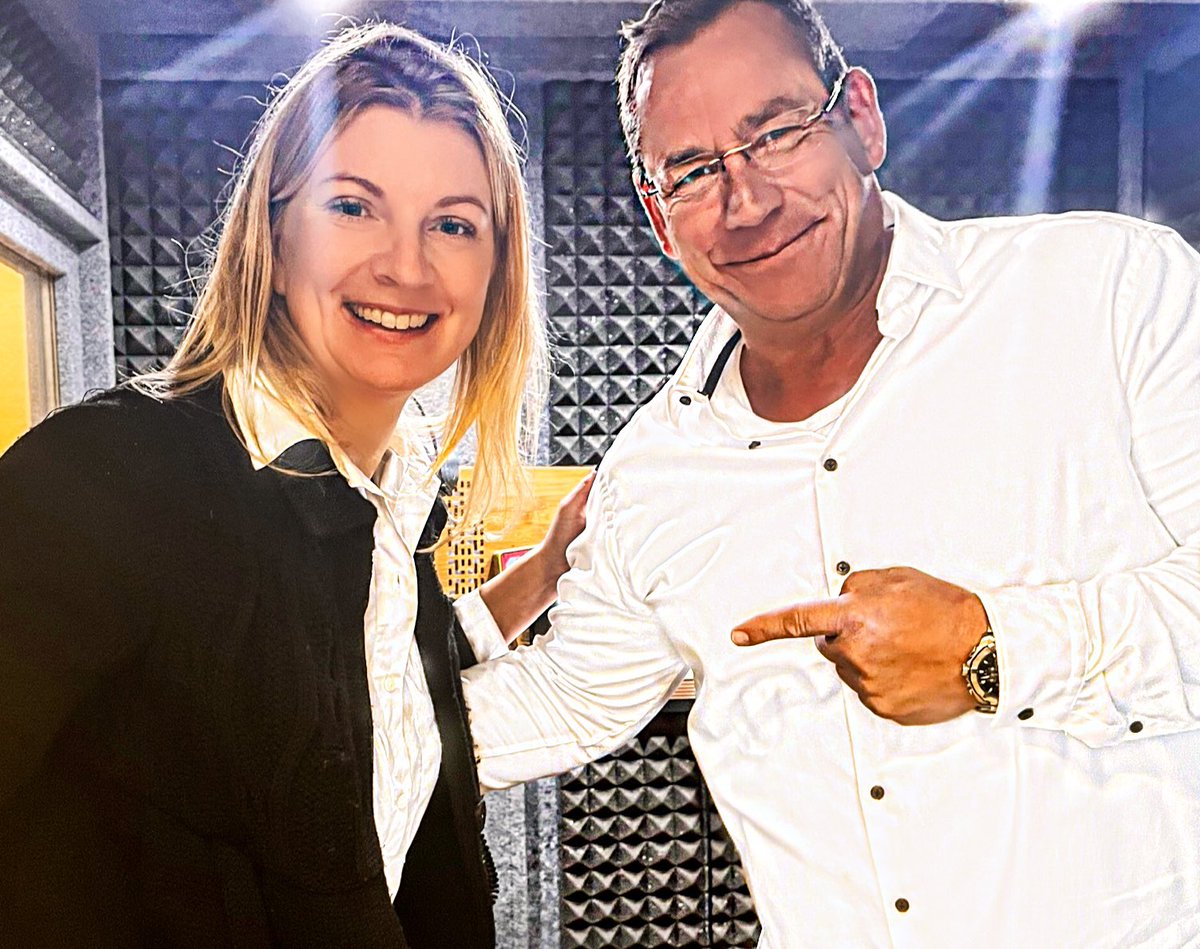 Ein neues Format in 2025: #BerlinsBeste

Freut euch auf das Gespräch mit der großartigen <a href="/valeriebures/">valerie</a>