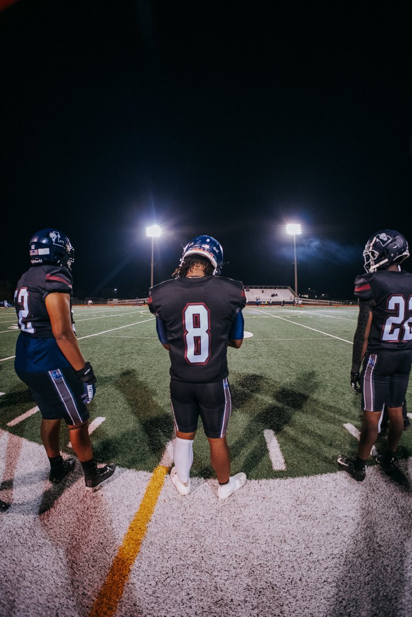 Check out my new RB/QB highlights 21tds over 1,500+ rushing yards 690+ passing yards⭐️  In 2 seasons!!!
hudl.com/v/2Nm8cV